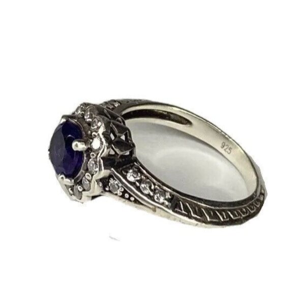 Purple Amethyst? Solitaire clear stones surround Marked 925 silver ring Size 7.5 - Picture 2 of 6